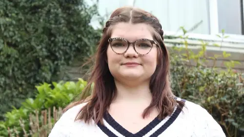 It's Your Fault I'm Fat S02E02 Ellouise