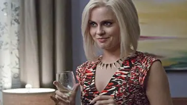 iZombie S02E03 Une mondaine à la morgue