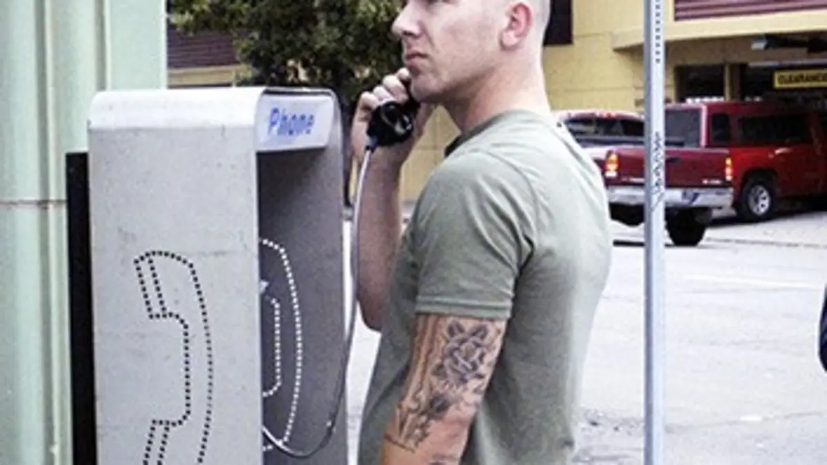 J'ai trouvé l'assassin E01 Adam Bruckner