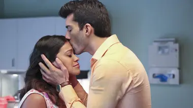 Jane the Virgin S01E13 Au nom de la rose