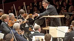 Jansons dirige l'Orchestre de la Radio de Bavière