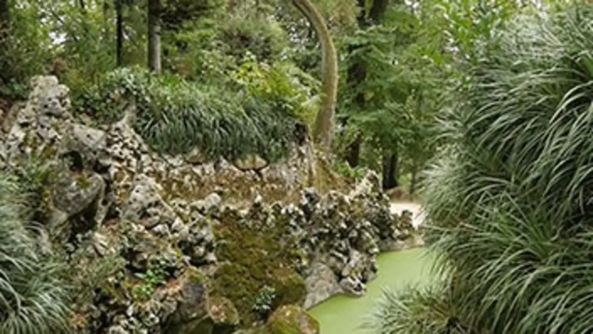 Jardins d'ici et d'ailleurs Quinta Da Regaleira, Portugal