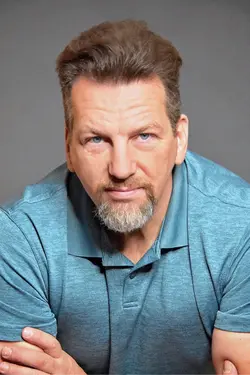 Photo Jay Heselschwerdt