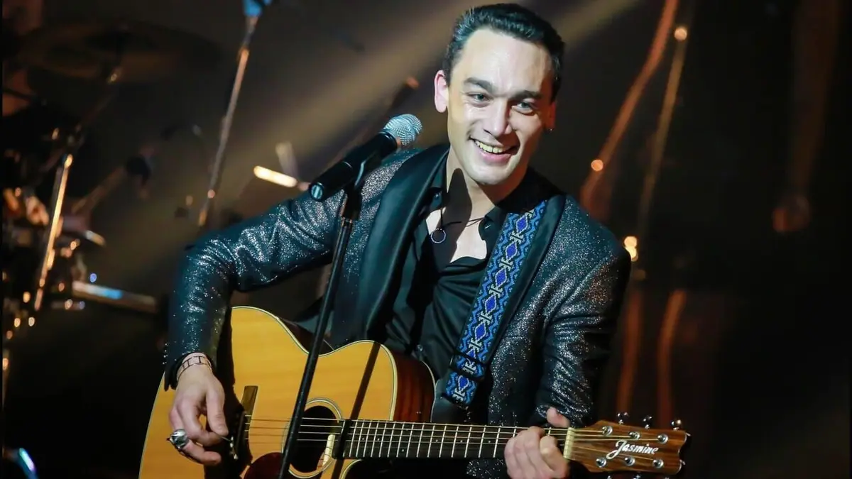 Jean-Baptiste Guegan : la voix de Johnny, le concert événement S01E01