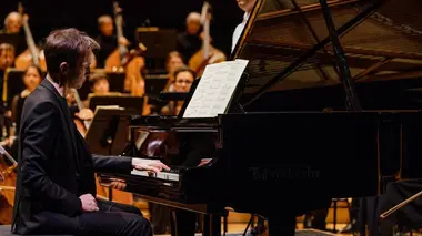 Jean-Guihen Queyras et Alexandre Tharaud Bach, Chostakovitch, Berg, Brahms
