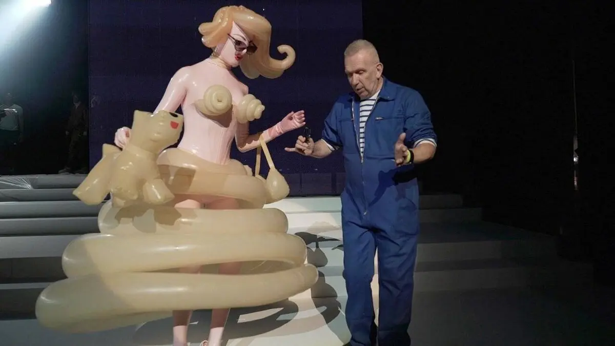 Jean Paul Gaultier se défile !