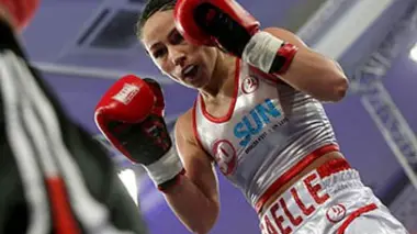 Jelena Mrdjenovich (Can) / Gaëlle Amand (Fra) Boxe Championnat du monde WBA/WBC féminin
