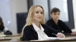 Jenny S03E05 Mon futur