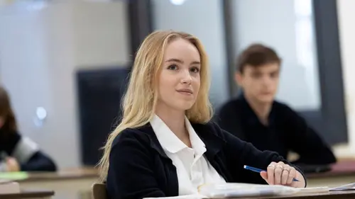 Jenny S03E05 Mon futur