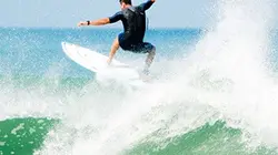 Visuel de Jérémy Florès, danser les vagues