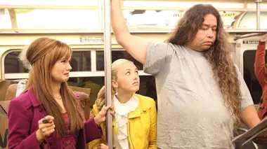 Jessie S01E11 Les aventuriers du métro de New York