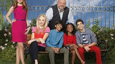 Jessie S04E11 Sur une île au large de l'Italie