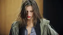 Visuel de Jeune & jolie