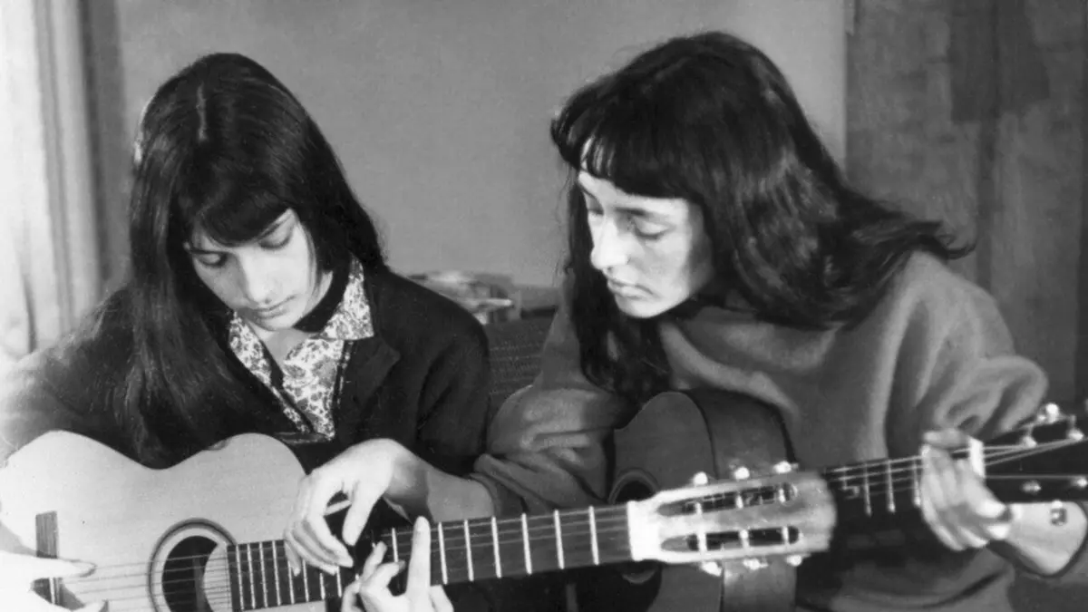 Joan Baez : How Sweet the Sound How Sweet the Sound