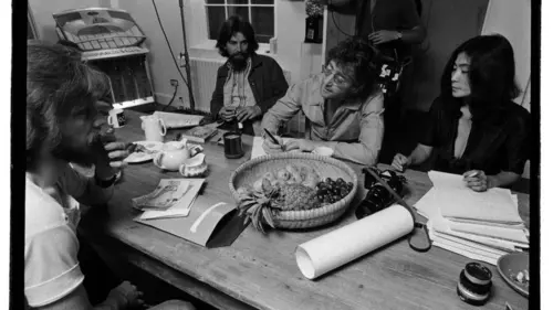 John & Yoko : Above Us Only Sky