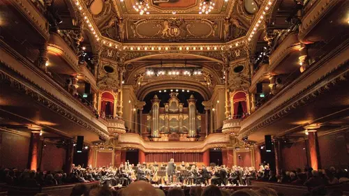 Casting Jonathan Nott dirige Ammann, Bartók, Beethoven