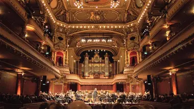 Jonathan Nott dirige Ammann, Bartók, Beethoven Ammann, Bartók, Beethoven