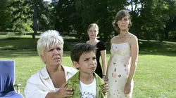 Joséphine, ange gardien S09E01 Robe noire pour un ange