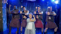 Joséphine, ange gardien S16E02 Papa est un chippendale