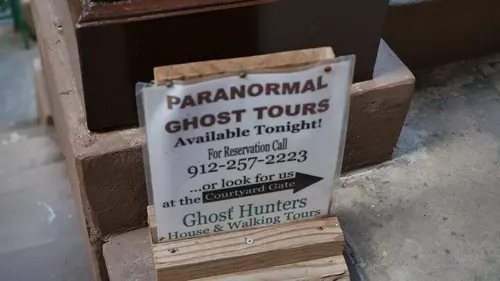 Josh Gates aux frontières du réel Savannah hanté