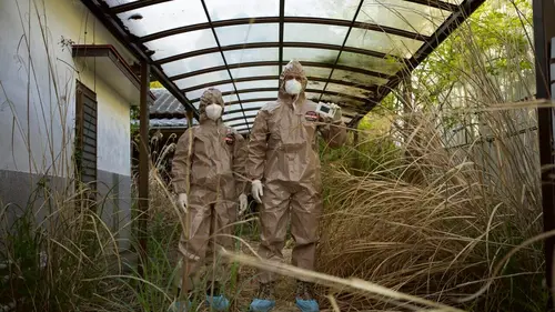 Josh Gates aux frontières du réel OVNIS nucléaires
