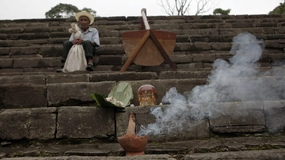 Josh Gates et les lieux de légende Les crânes de cristal