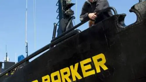 Justiciers des mers S04E03 Un fantôme dans la machine