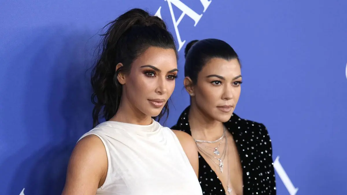 Keeping Up with the Kardashians S12E01 Adieu le passé, bonjour le présent