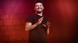 Kev Adams : Voilà voilà