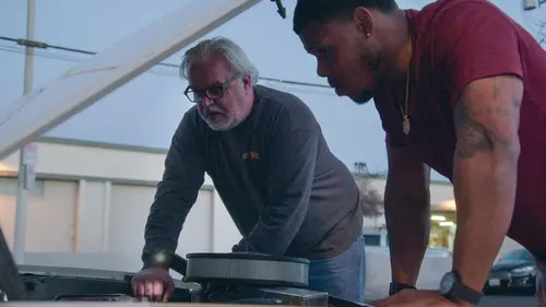 Kevin Hart & Cie : passion customs S01E07 Rien à faire