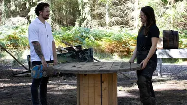 Un toboggan pour Jackie, Chase et Aurora
