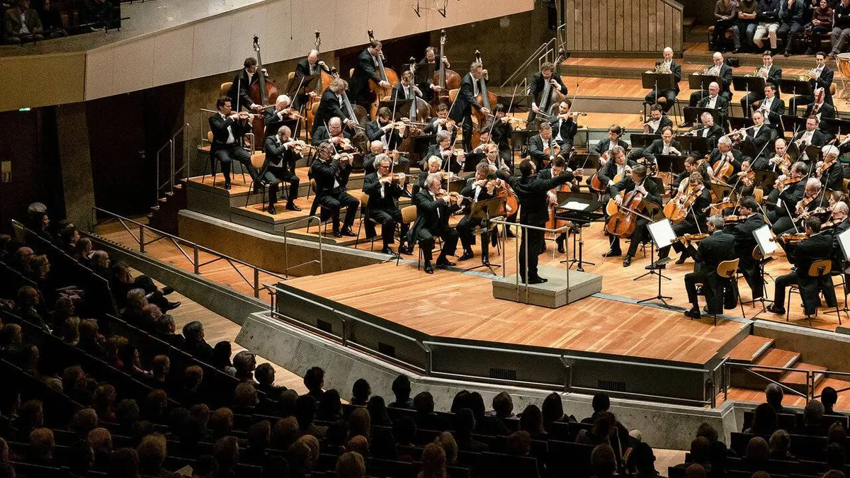 Kirill Petrenko dirige l'Orchestre philharmonique de Berlin