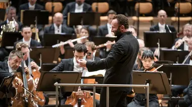 Kirill Petrenko et l'Orchestre Philharmonique de Berlin Pärt, Ligeti, Barber, Mahler