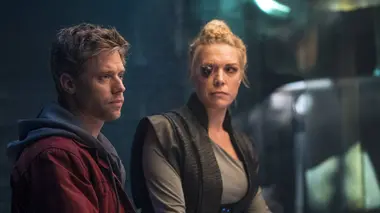 Krypton S02E02 Lobo