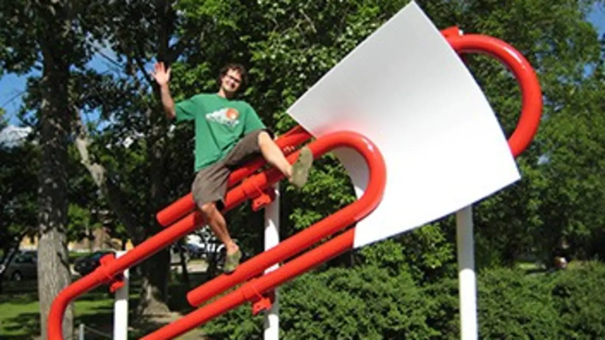 Kyle MacDonald, le gars du trombone rouge