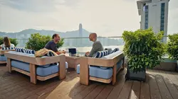 L'agence : l'immobilier de luxe en famille
