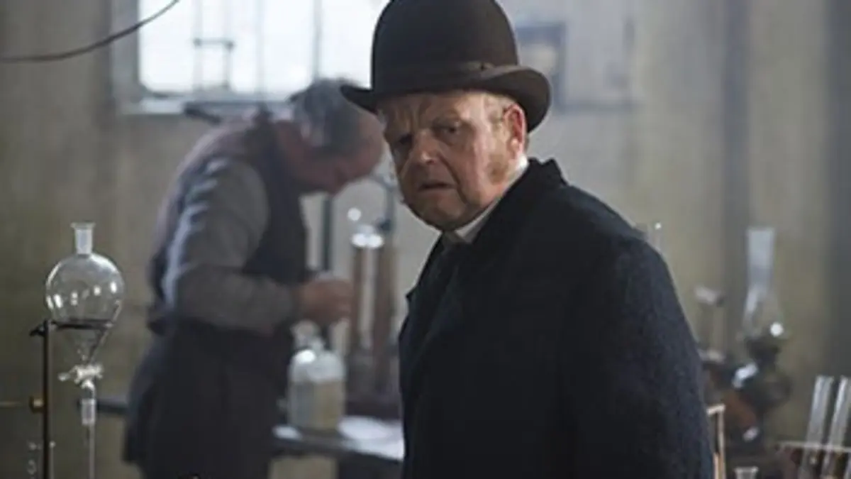 L'agent secret S01E01 Blow up the Observatory ?