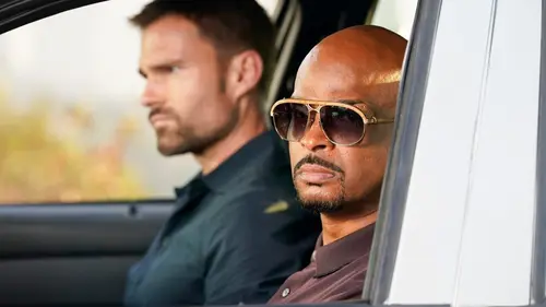 L'arme fatale S01E10 Que la fête commence en streaming