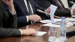 L'Assemblée haute en couleur d'Alexandre Benjamin