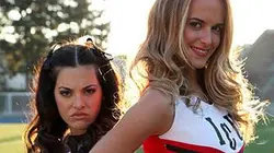 L'attaque de la pom pom girl géante