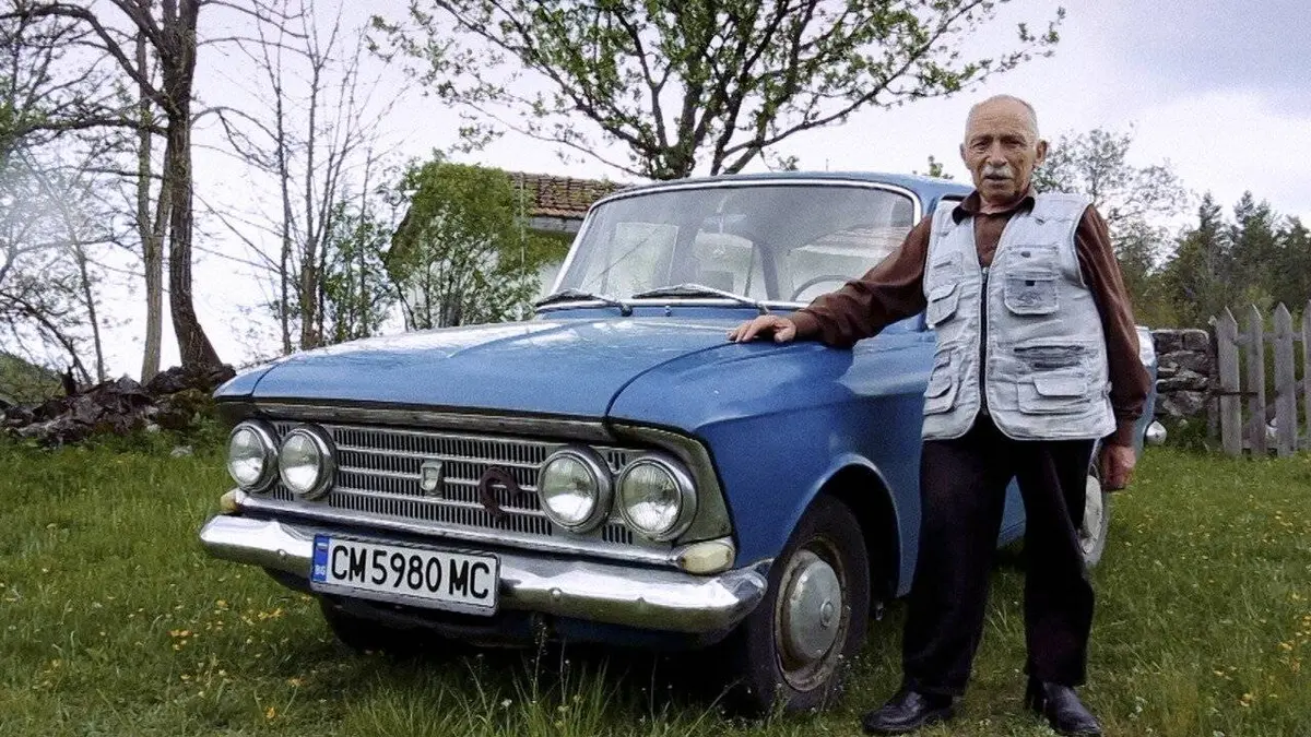 L'automobile sous le socialisme : La liberté à quatre roues