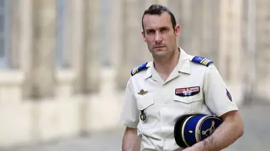 L'école de guerre, l'école des chefs E01