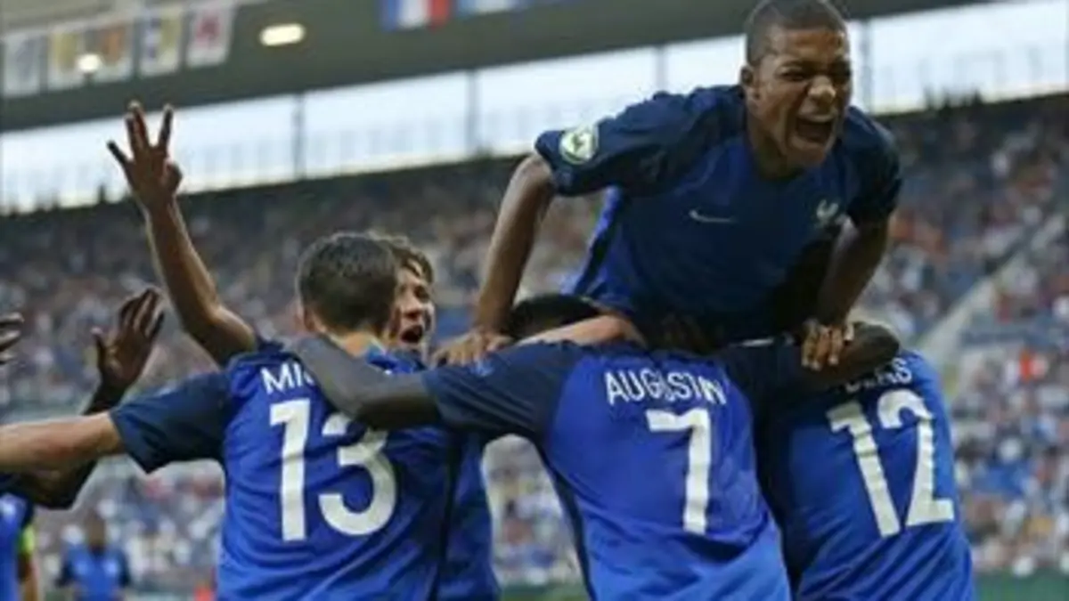 L'Équipe Explore Petits frères des Bleus