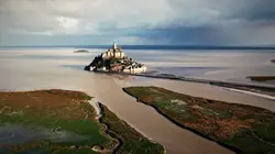 L'Europe des merveilles Le Mont-Saint-Michel, la forteresse invincible de l'archange