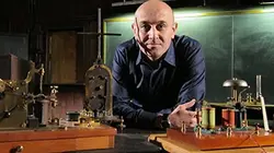 Visuel de L'histoire de l'électricité