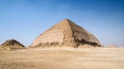 L'Histoire en 3D  Le mystère de la première pyramide d'Égypte