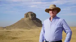 L'Histoire en 3D  Les secrets de la pyramide noire