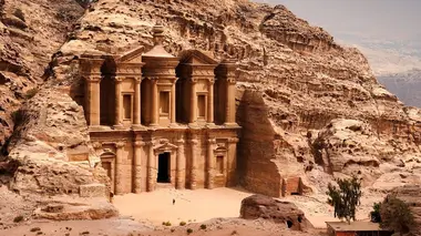 L'histoire en 3D : les merveilles du monde Les Sept Merveilles des pyramides