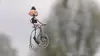L'homme le plus petit du monde S01E15 La bicyclette