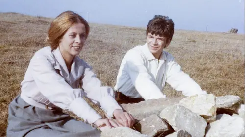 Casting L'île aux trente cercueils S01E05 Jumeaux